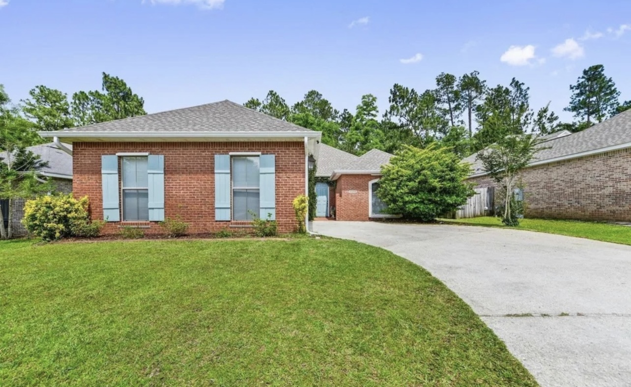 11592 Azalea Trace